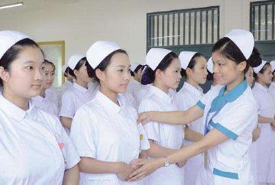 成都医学院附属护士学校PK泸医卫校——各自的优点解析