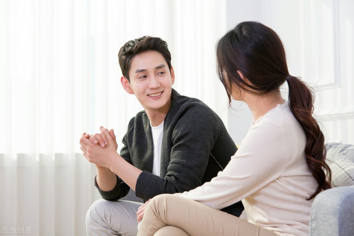 早上怎么和女生打招呼，更能吸引她的注意？