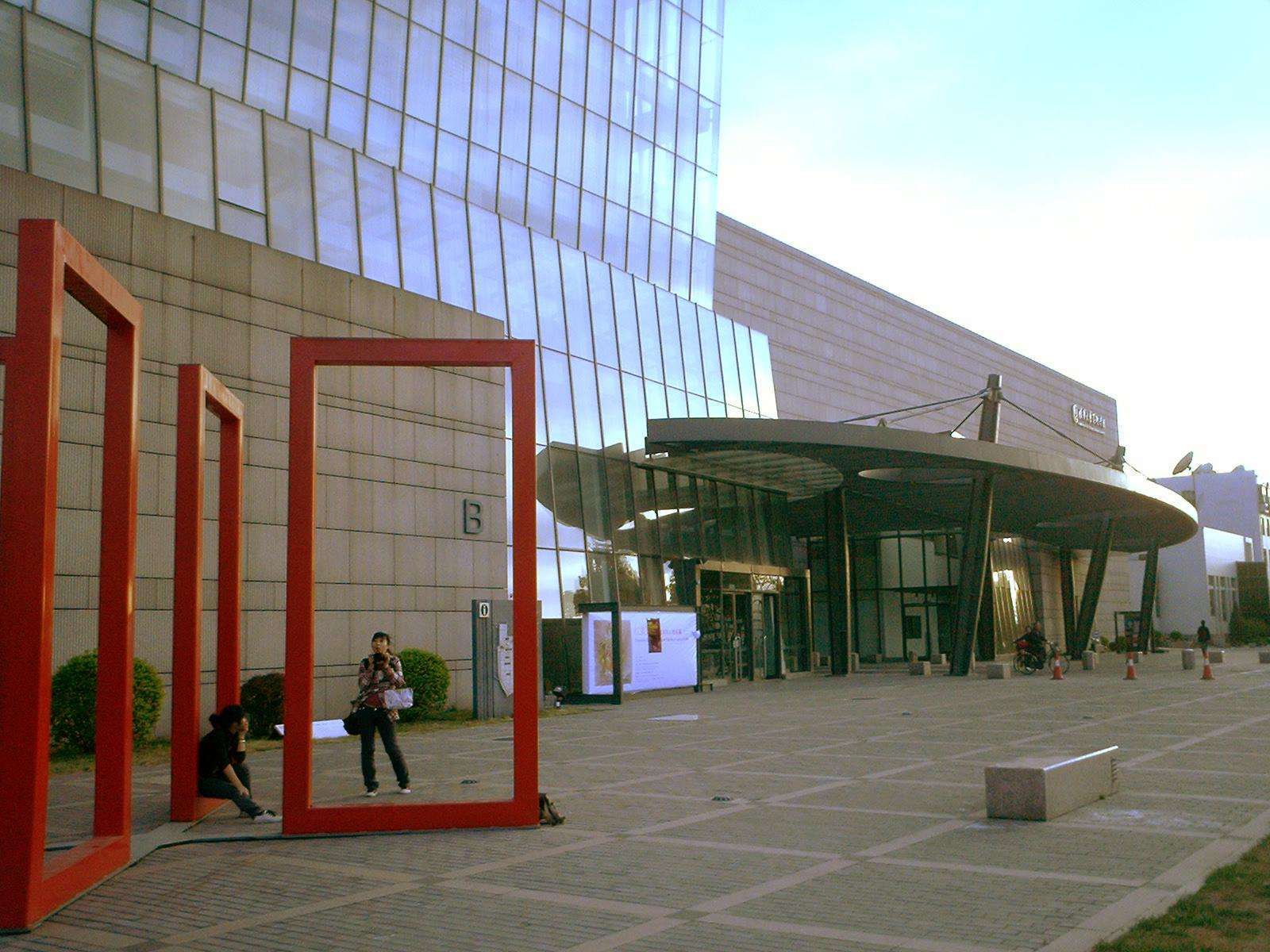 服装设计学院科普-「世界Top10和我国知名学院」