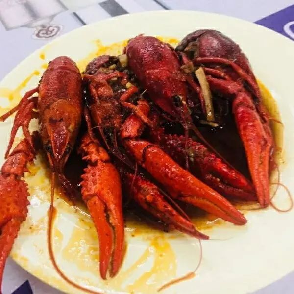 听说在这里可以吃到全国各地美食，展开说说