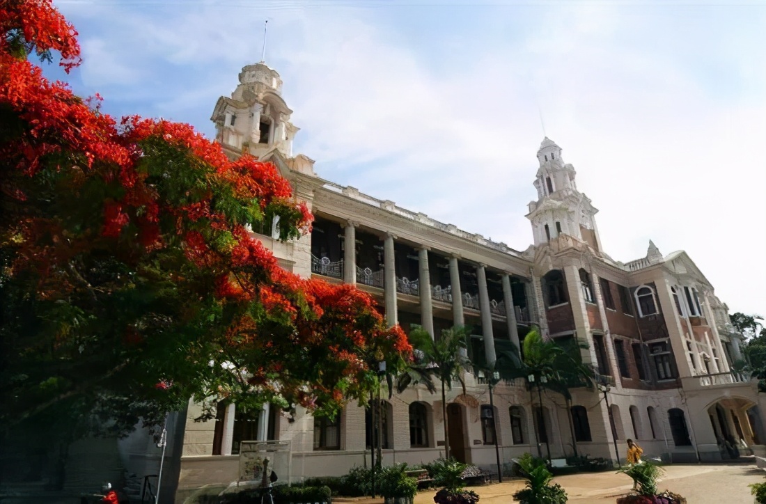 香港大学和清华大学哪个排名高，港大和清华大学世界排名(附2022年最新排行榜前十名单)