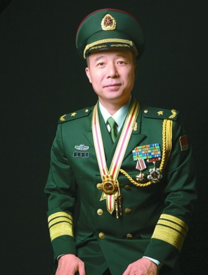 王亚平简介 个人资料 王亚平家庭背景-大连号