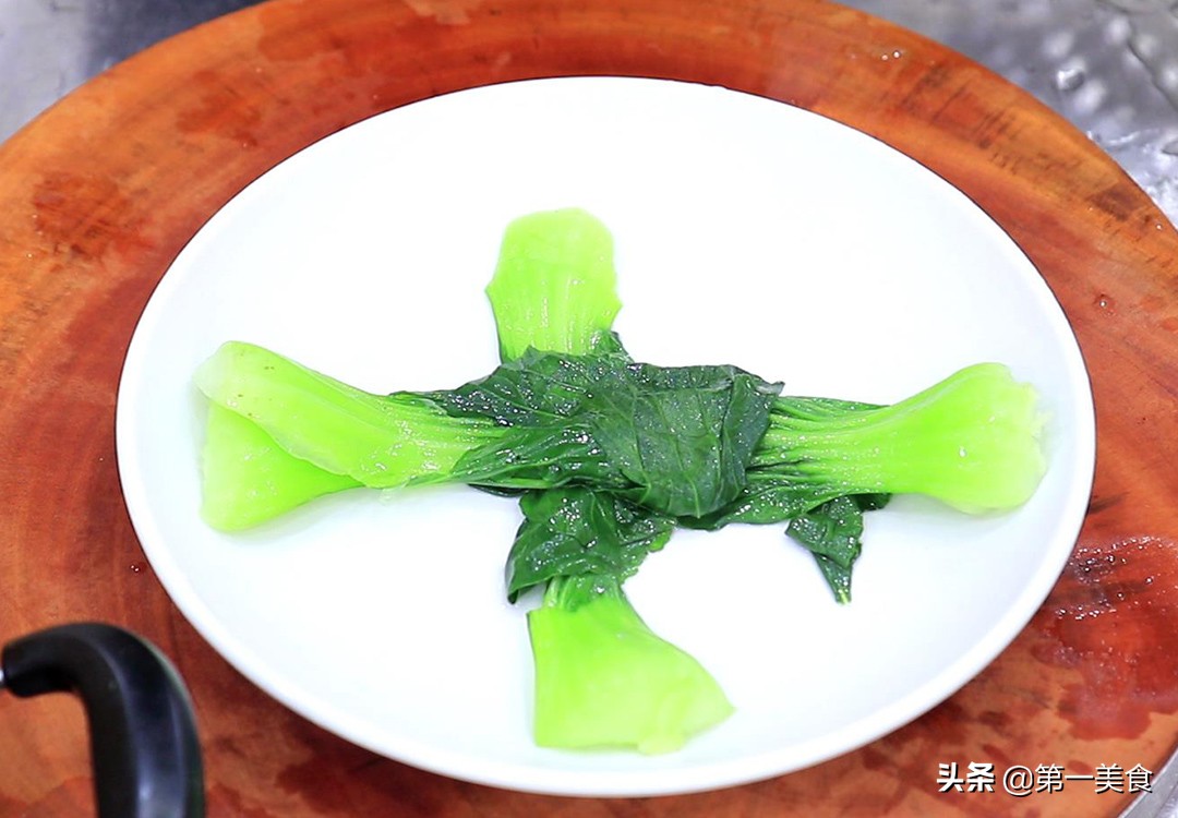 红烧狮子头最简单做法（红烧狮子头的正确做法）