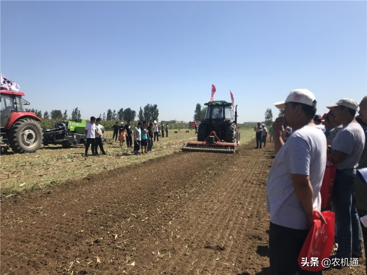 專業(yè)！中國龐口第二屆華北農(nóng)機(jī)地頭展在龐口成功舉行