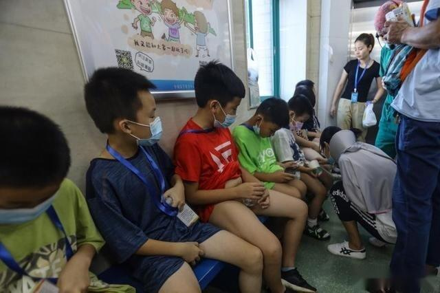 割包皮竟成了“妈妈病”，不割真会影响发育吗？看看医生怎么说