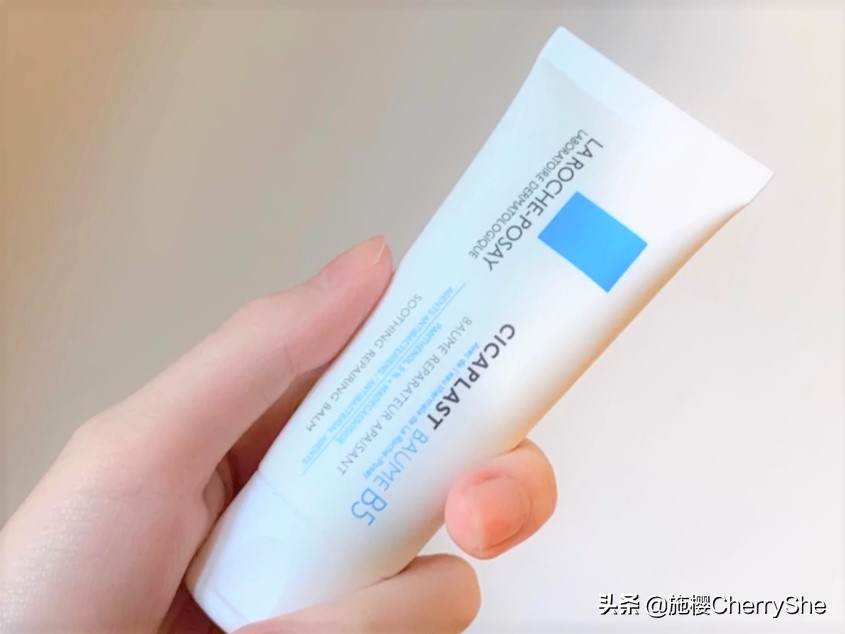 有什么好用的祛痘产品？理肤泉清痘三件套：痘皮大救星