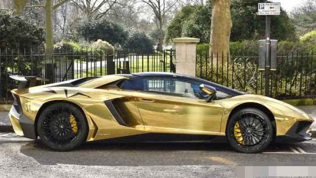 沙特王子独爱镀金跑车，金闪闪的很耀眼，这才是真正的“黄金哥”