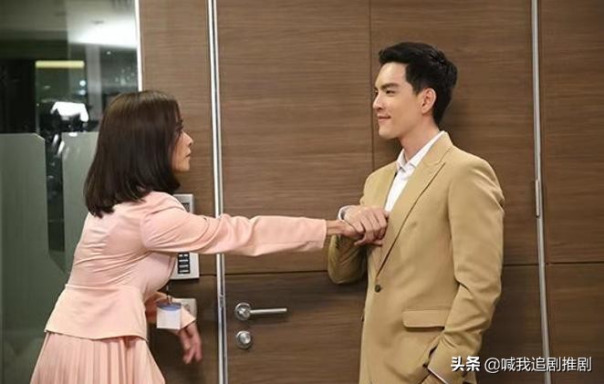 这部电视剧太热血了，两个女人抢了女主人的男朋友，并把哥哥赔给女主人