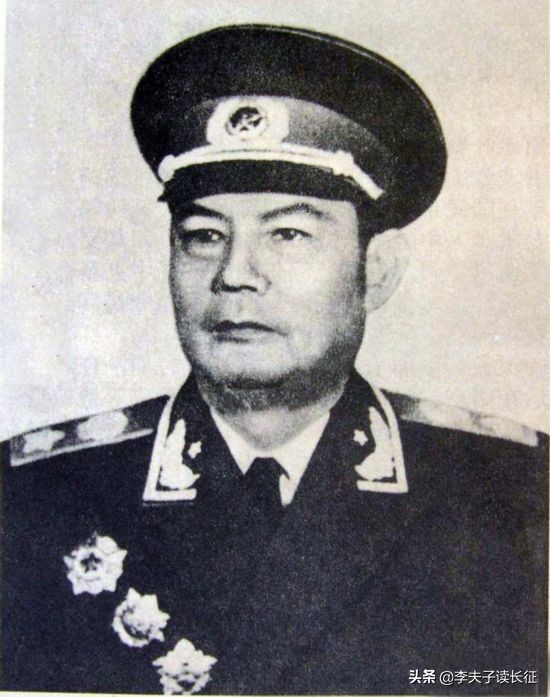 毛主席对十位开国元帅的生动点评和考语，眼光独到，赞誉也很特别