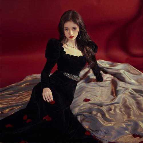 鞠婧祎让王思聪也爱而不得，被批做作得要死，几年后却越黑越红