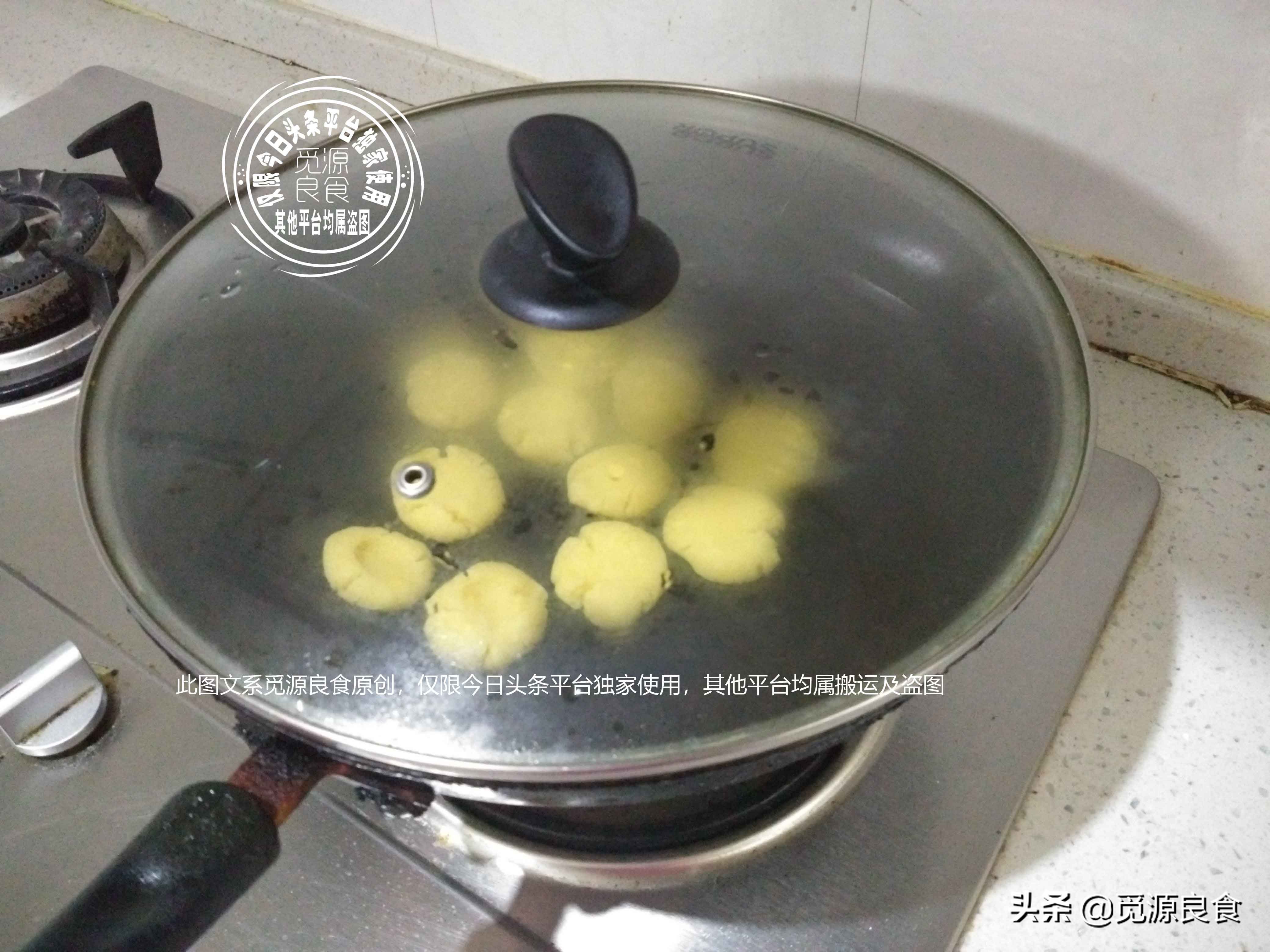 一碗面粉两个鸡蛋，不用烤箱，自己在家做饼干，比甜品店还美味