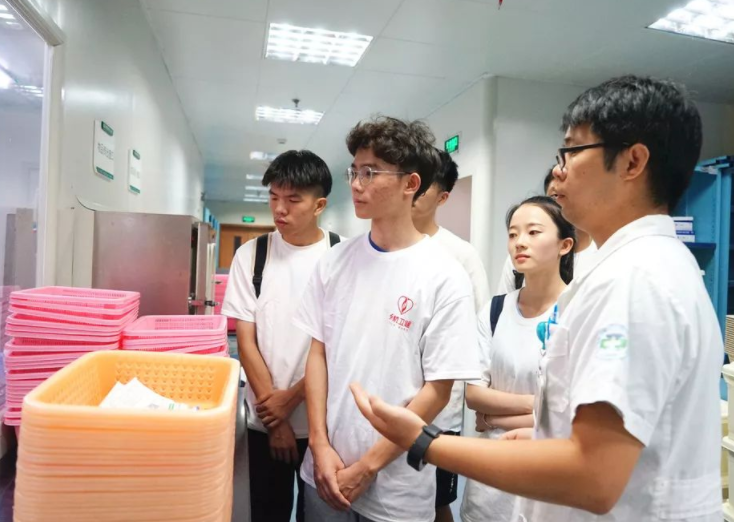 国内医学院综合实力排名，湘雅遗憾垫底，首都医科大学仅排第5
