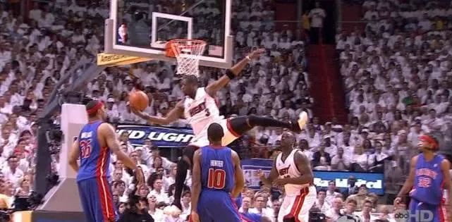 为什么nba之前不能联防（NBA改变规则使用联防，主要因为阿伦-艾弗森）