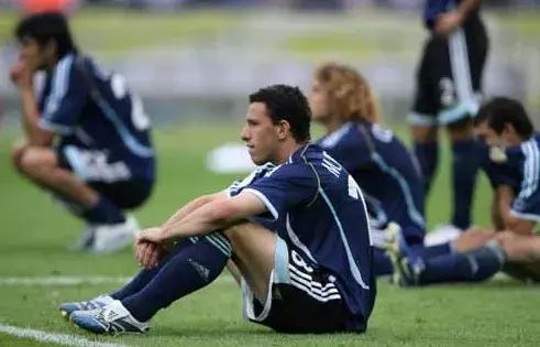 10年南非世界杯阿根廷对德国(德意志复兴之战——简述2006年世界杯阿根廷德国之战)