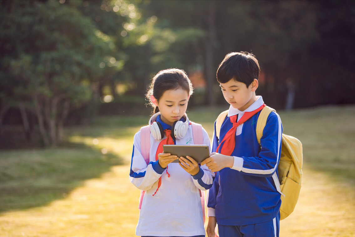 上公立学校和私立学校的学生，长大后差距很大，家长：确实如此