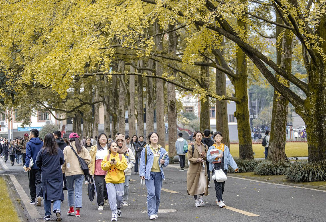 广东这所大学建设新校区，占地1000亩，招生11300人