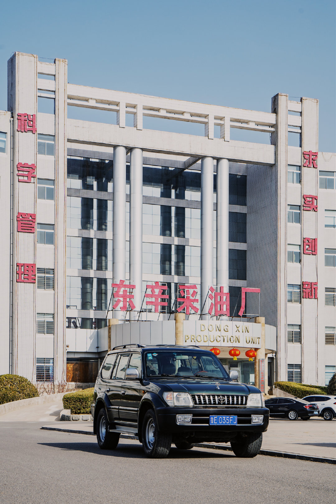 丰田霸道不老战士最新报价及实车图片大全