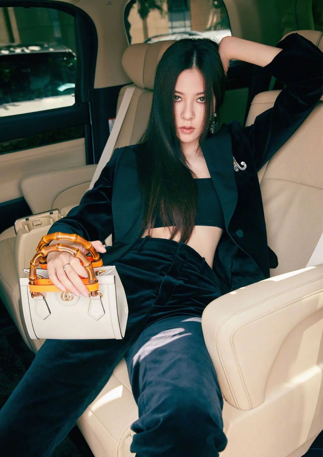 妈妈是富家女，爸爸背景强大，又美又飒的她才是娱乐圈真富婆？