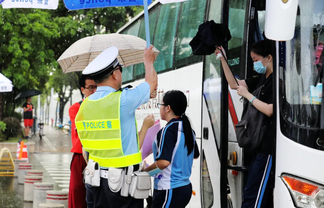 零伤亡、零事故、零拥堵！这是珠海交警2021高考答卷，请查收！