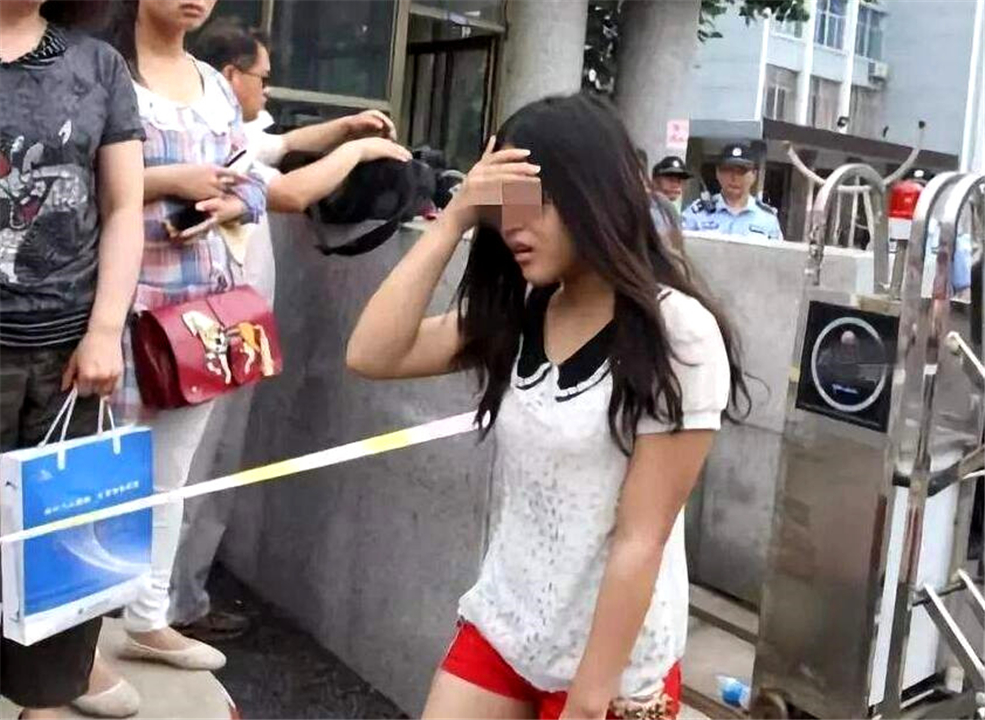 那些高考迟到被拒入场的孩子，后来都怎样了？家长：只能这样了