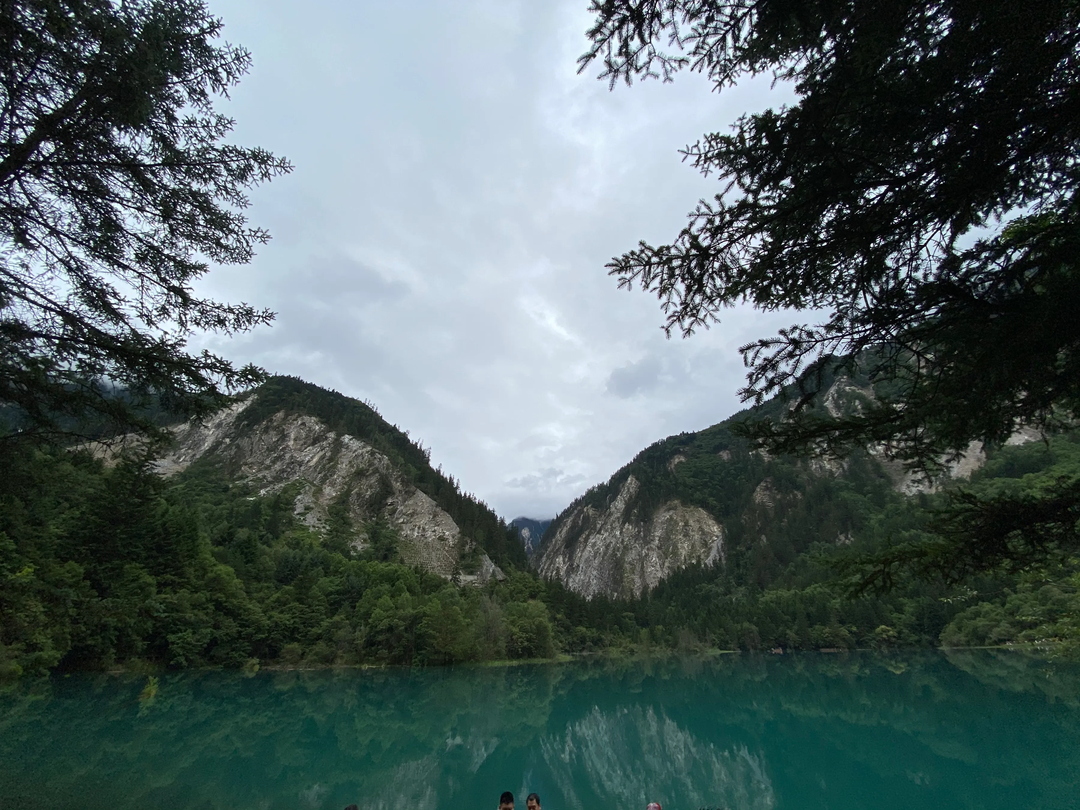 深圳去九寨沟旅游(深圳自驾九寨沟8日游（深-重庆-成都-都江堰-乐山-九寨沟-返深）)