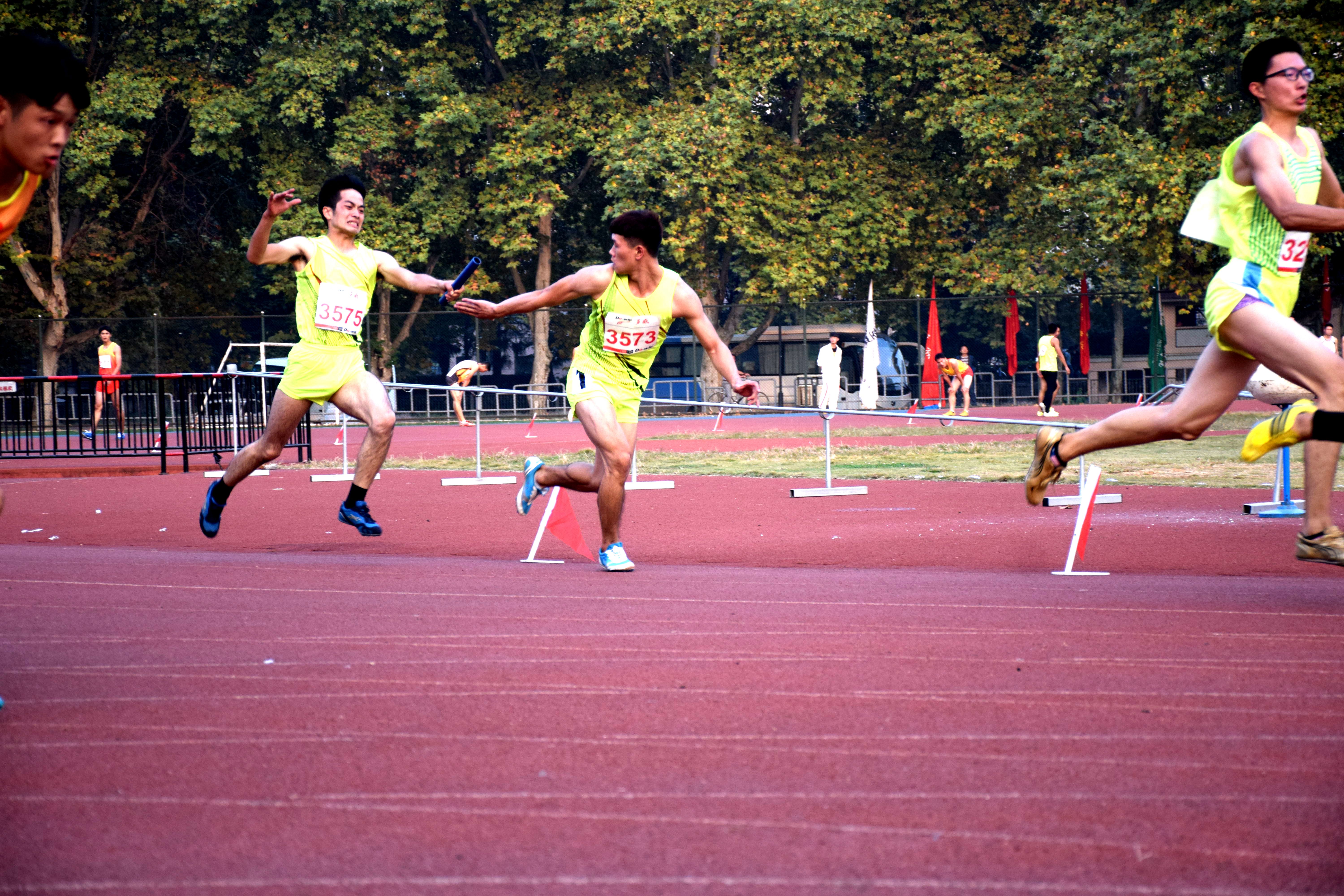 孩子高考成绩690，母亲发朋友圈留念，一句“清华见”惹恼不少人