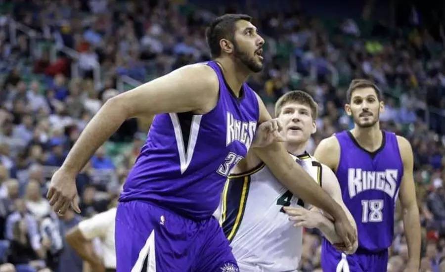 nba巨人有哪些人物（擎天一柱！盘点NBA最高的十大巨人球星：姚明仅排第五名）