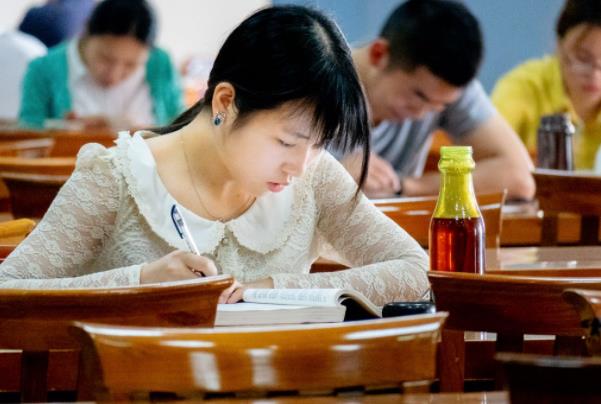 2021高考各省“难度排行榜”出炉，不同省份难度不同，江苏被反超