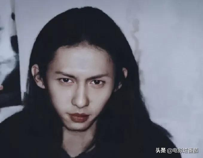 32岁当主唱,酒吧认识女孩爱了20年,连连夺冠的张淇成最大黑马