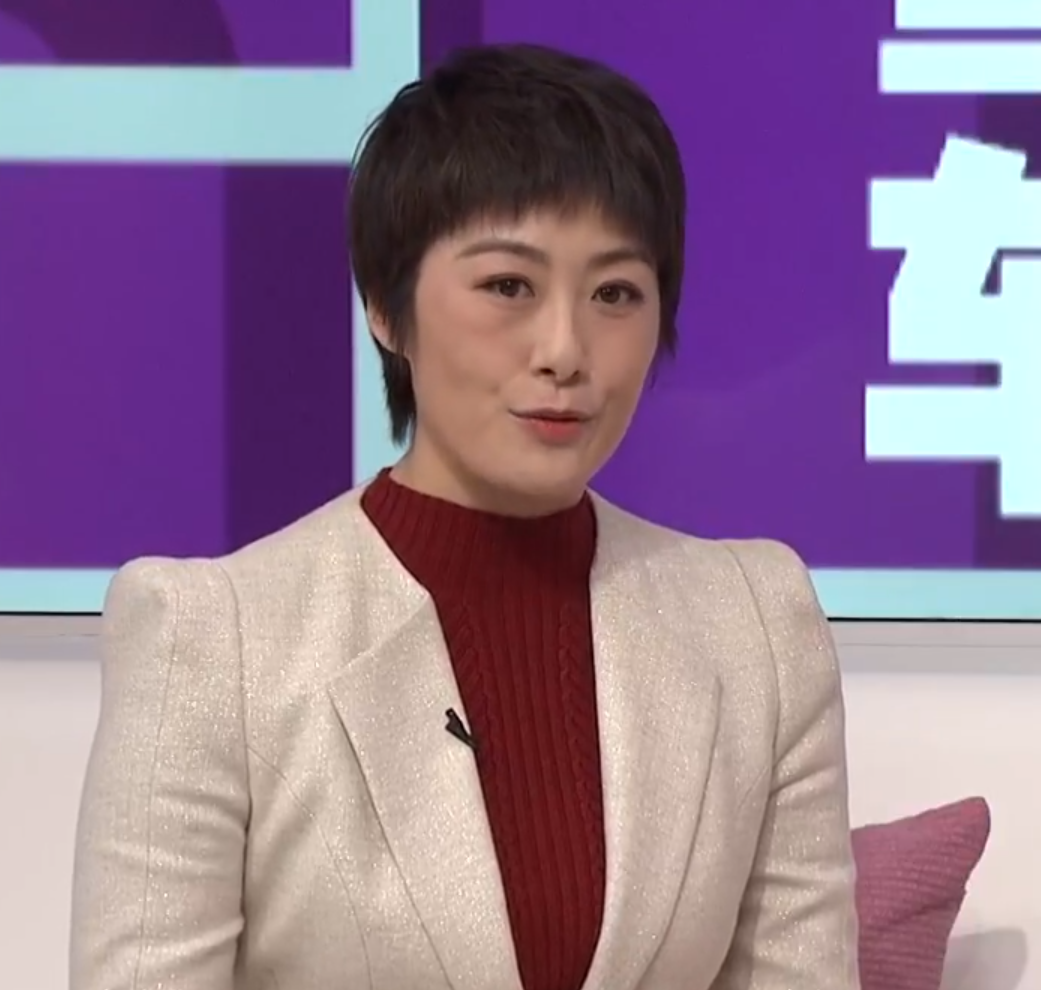 央视解说张萌萌口误惹争议,韩乔生也被带偏?