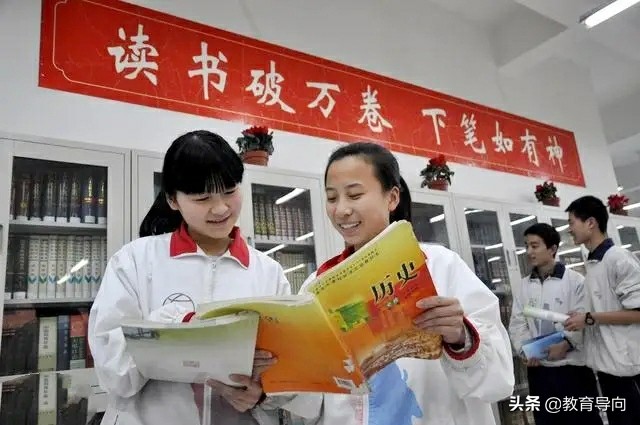 上海“臭名昭著”的5所野鸡大学，毕业证如同废纸，大量学生上当