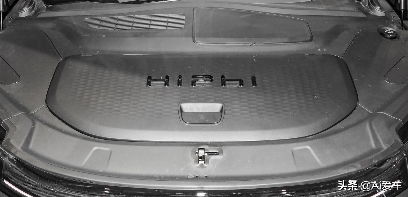 快充远航高端性能大SUV，独立6座设计，破百3.9S，实拍高合HiPhi X