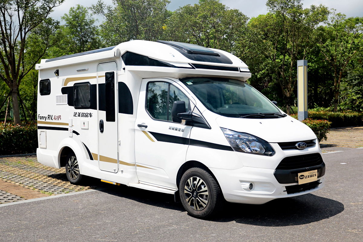 福特t型房车,蓝牌c本驾驶,适合短途旅居的法美瑞福牛1号房车