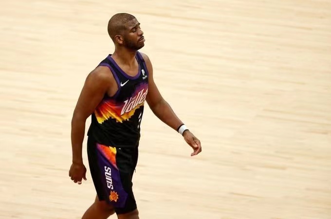 保罗执行球员选项(NBA最新消息！保罗放弃4421万美元球员选项，成为完全自由球员)