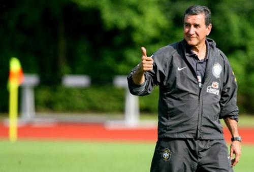 巴西世界杯冠军是哪年（佩雷拉至今庆幸，马拉多纳被禁赛，成就了巴西队第四座世界杯冠军）-华海博客