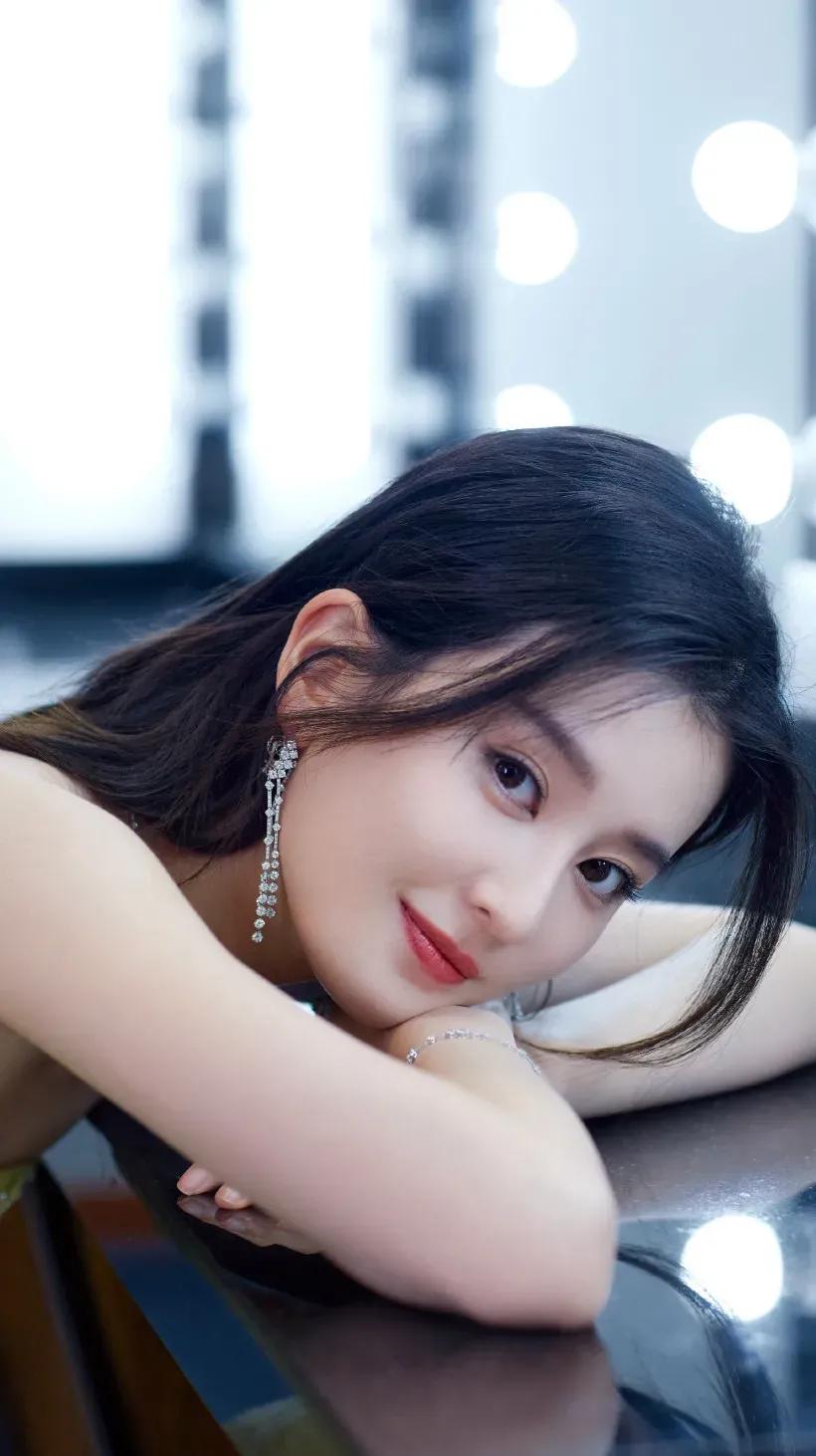 哈尔滨盛产美女，8位冰城美女，个个肤若凝脂，气质卓绝