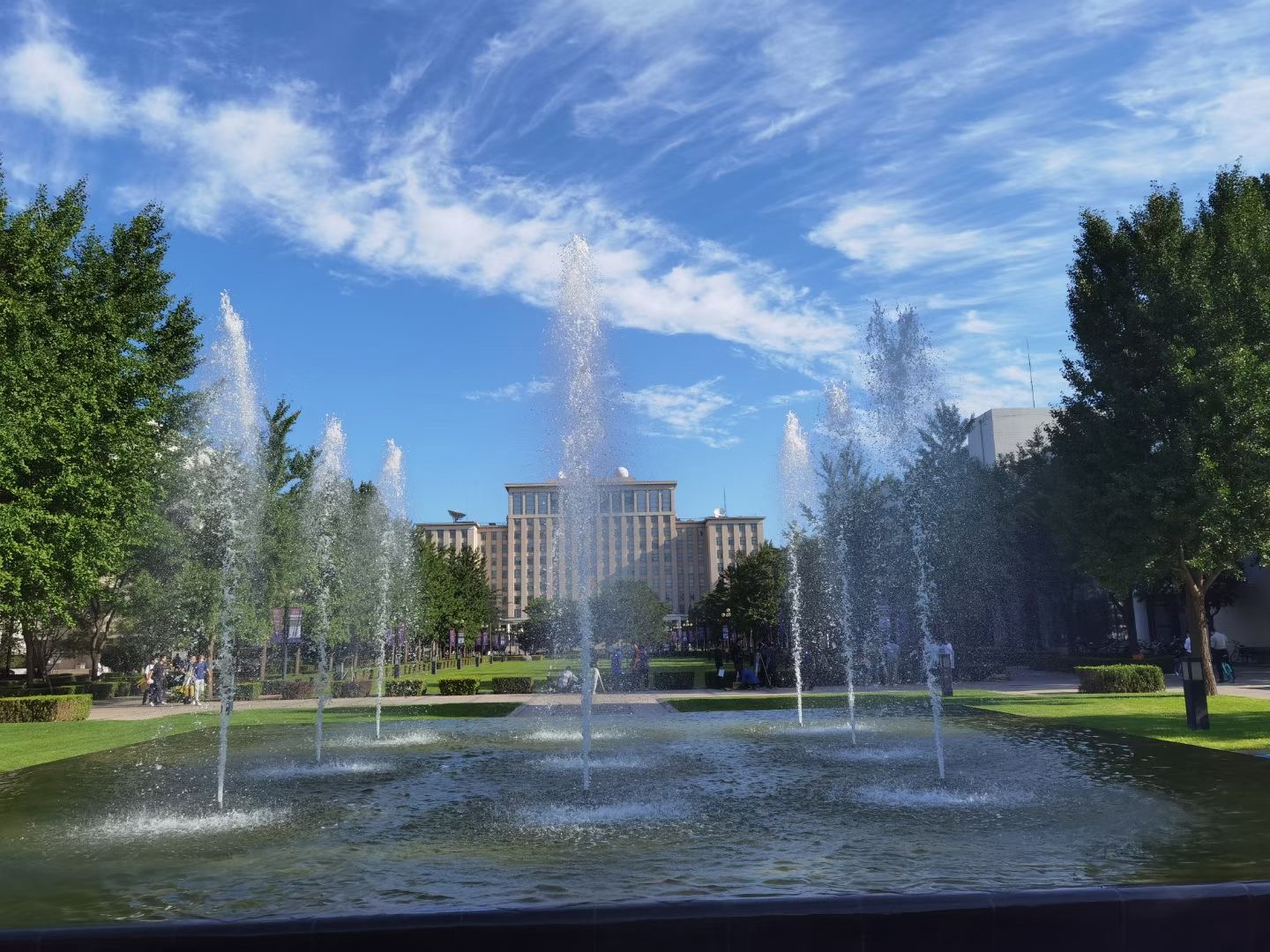 在北京，多少分才能学计算机专业？600分能挑选哪些学校？