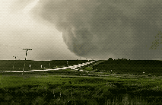 30张图看世界：越南女兵宿舍内叠被子，朝鲜阅兵的女兵方阵
