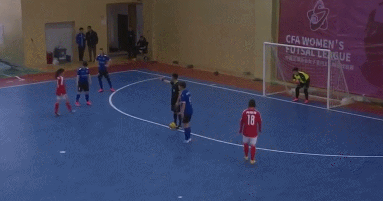 五人制足球有几个裁判（跑位和跑偏只在一念间！带你走进五人制裁判（三））