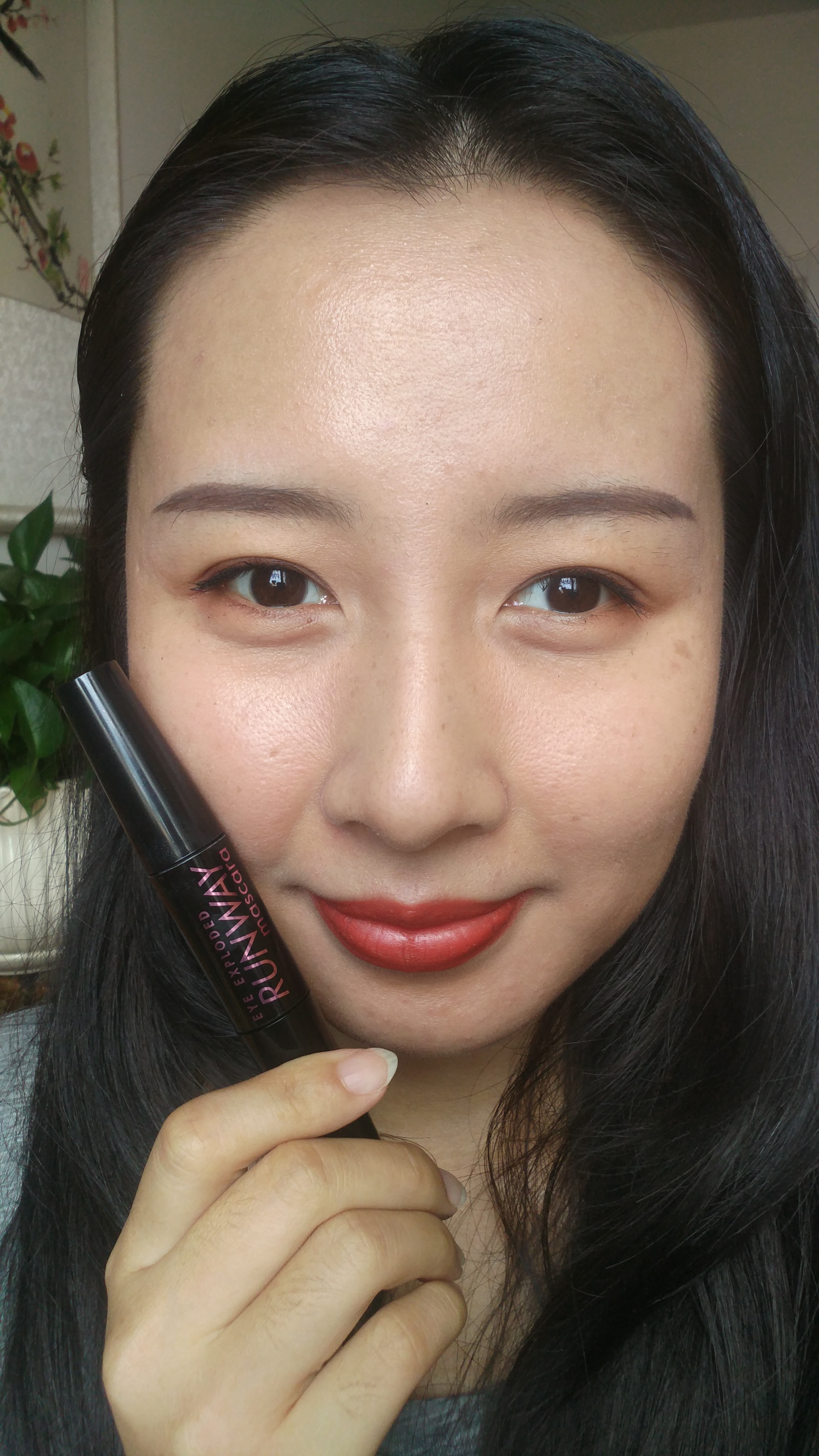 泰国Mistine睫毛膏真人使用测评！油皮必备，不晕染