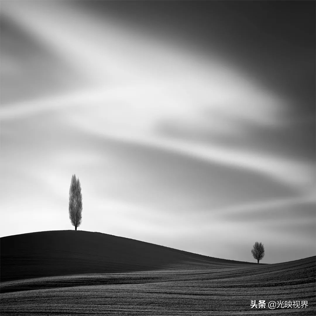 静谧的孤独-黑白极简主义摄影奖作品