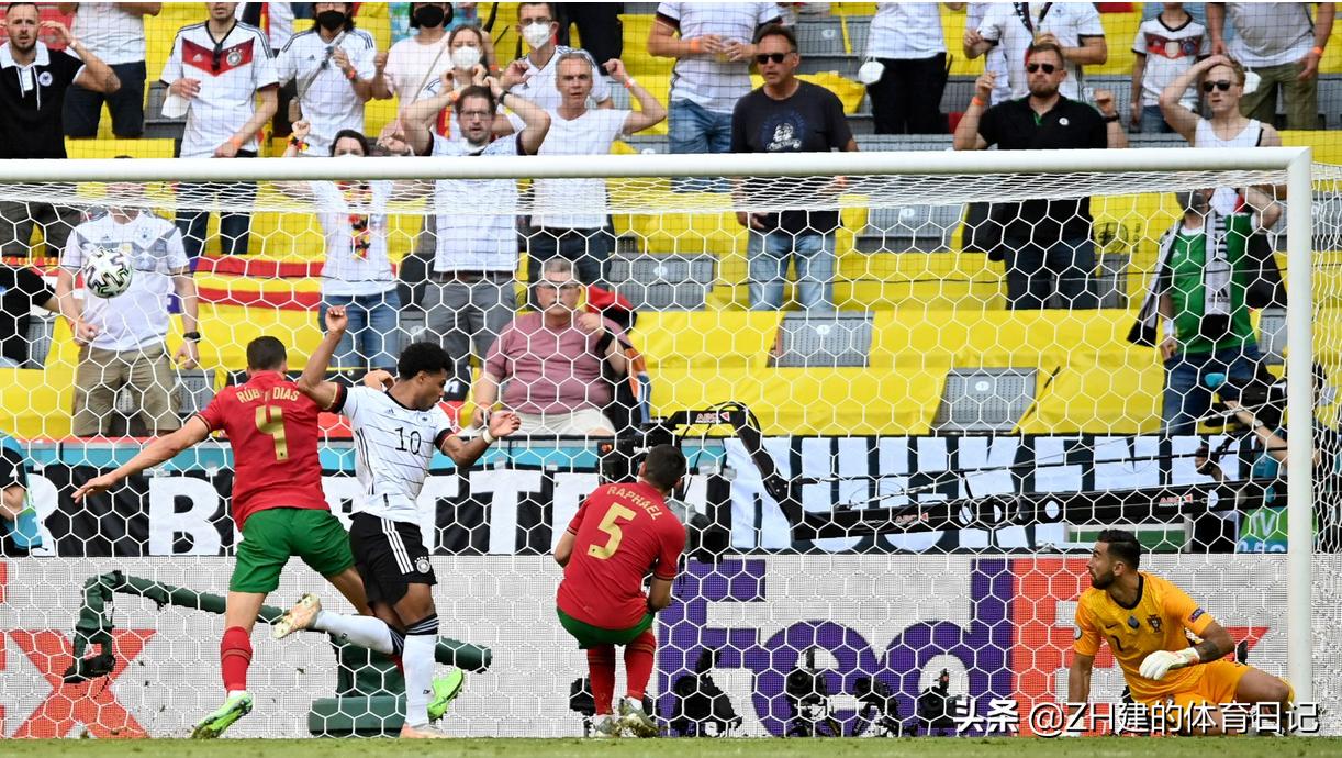 欧洲杯历史上第一次：四分钟连入两个乌龙；德国4-2逆转葡萄牙