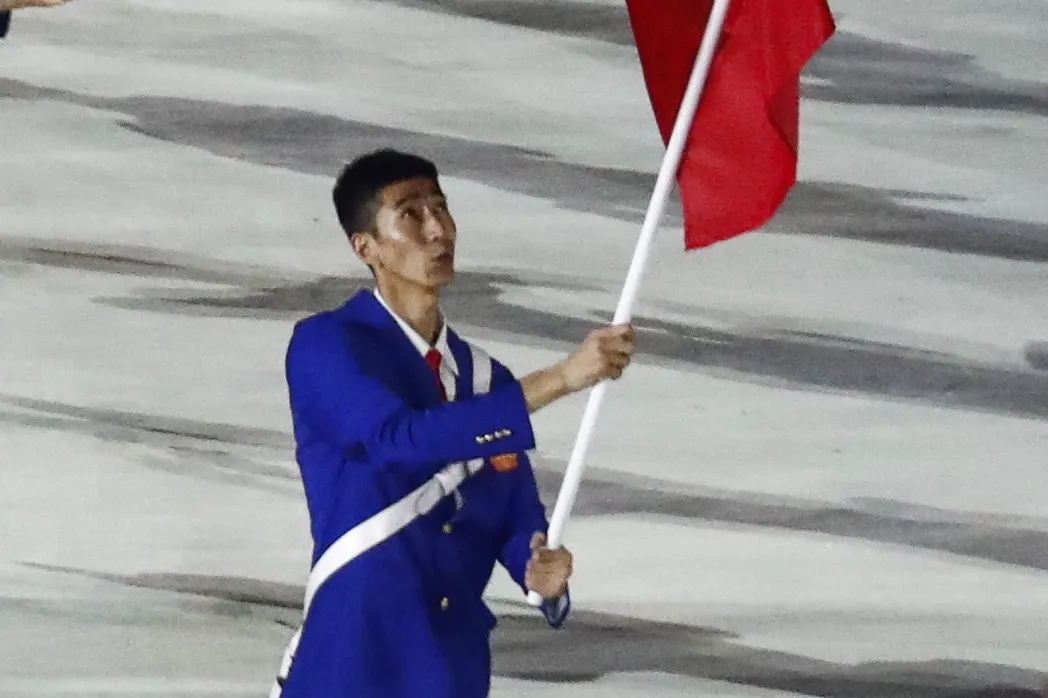 东京奥运会中国夺金顺序(两位旗手！两个首次)