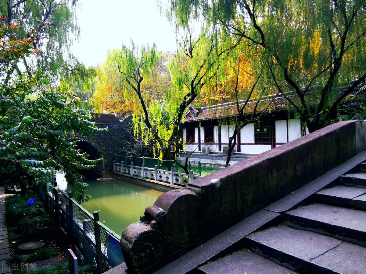 杭州凤山门：百年前，坐“篮筐电梯”上城门，要花点钱