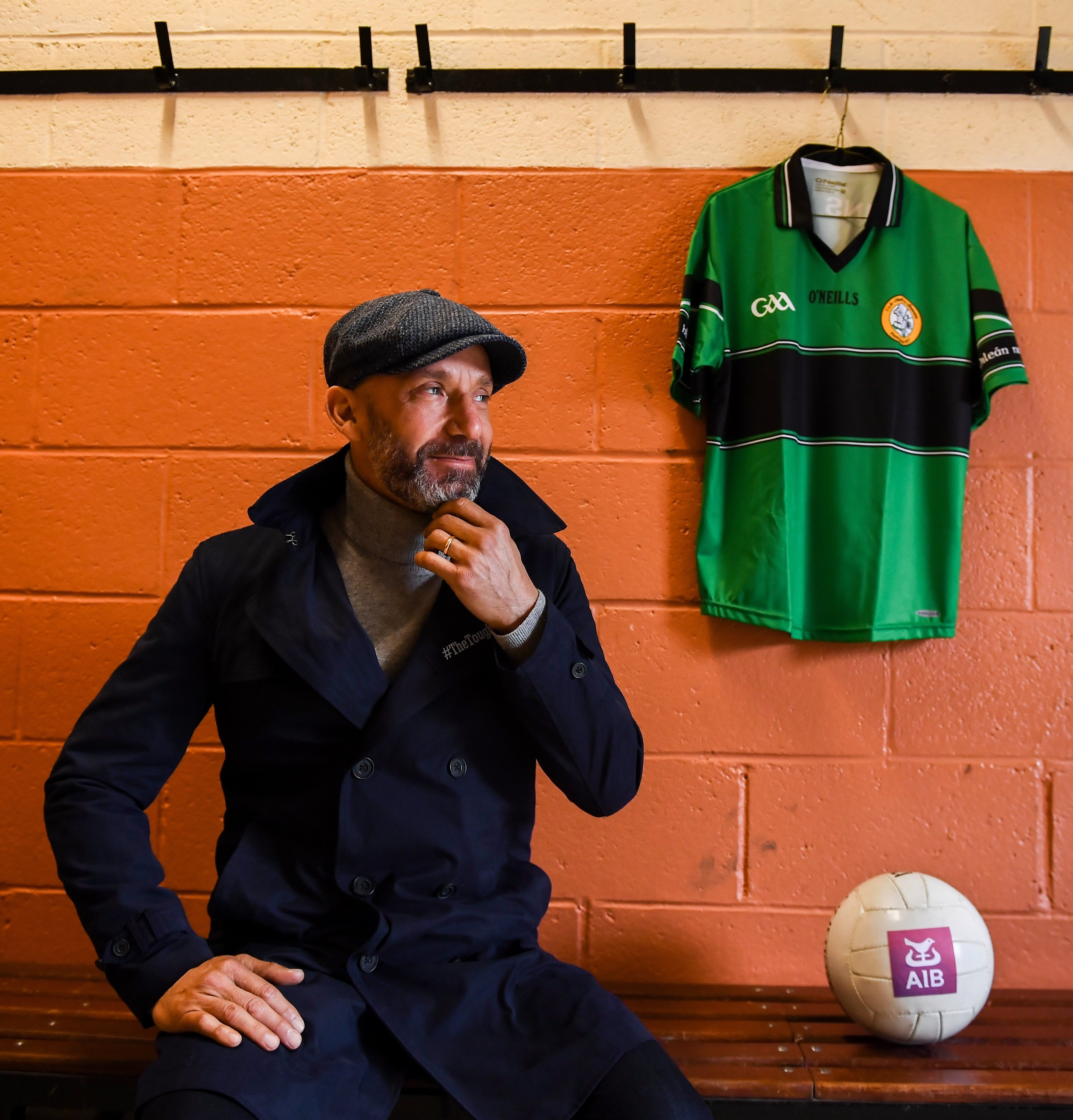 意大利国家队主帅曼奇尼和维亚利的老友记)