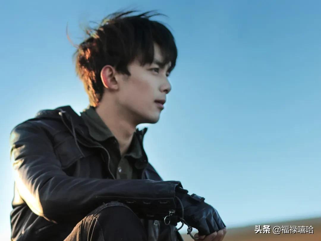 网剧《沙海》的原著《盗墓笔记少年篇·沙海》类似于《盗墓笔记》的