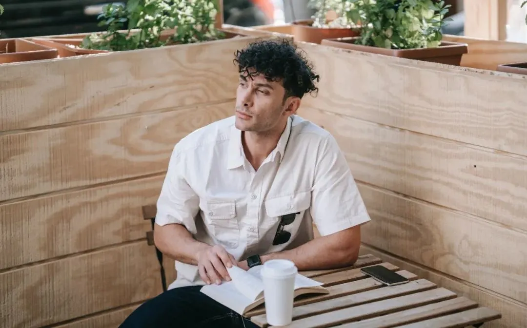 异地买房，在酒店住了十几天，我们经历的一波三折