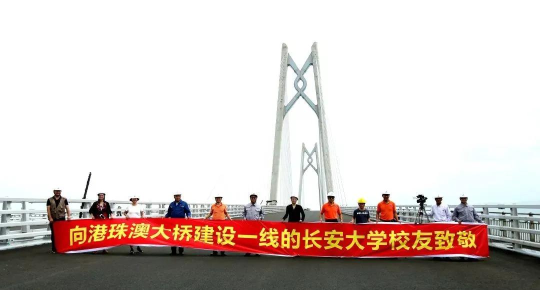 他是西北交通事业的重要开拓者，创建陕西名校，获彭德怀赞誉！