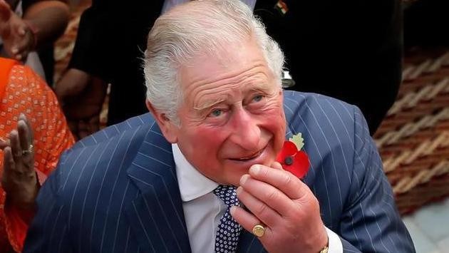 威尔士亲王(查尔斯:一枚威尔士亲王戒指,从21岁戴到73岁,小胖手吃不消