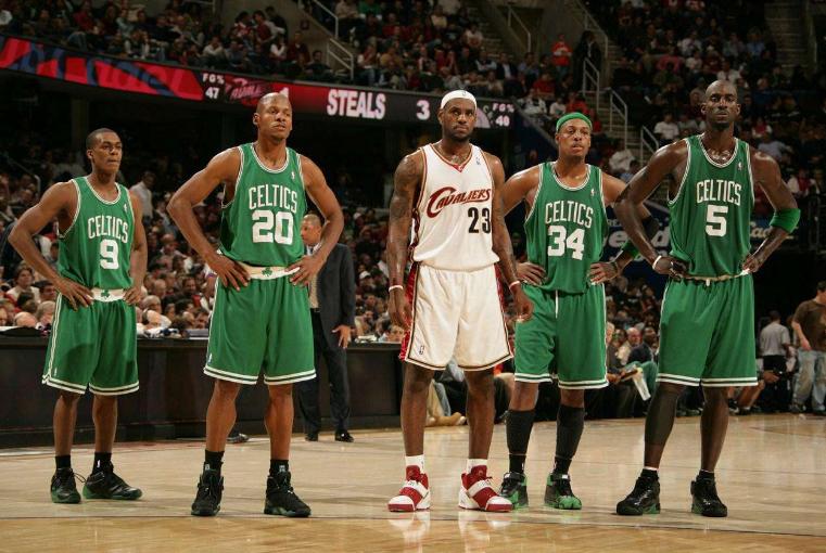 NBA一支球队有五人全部入选全明星的吗？他们最后成绩如何？